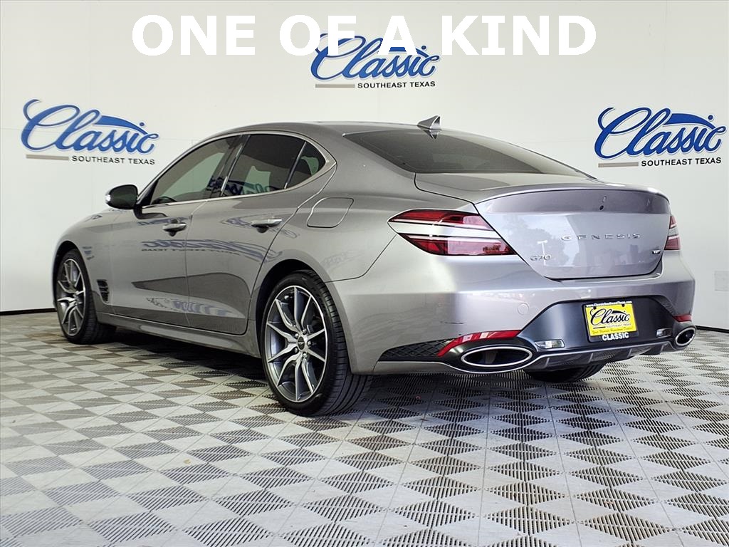 2023 Genesis G70 3.3T photo 2