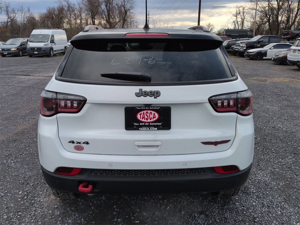 2026 Jeep Compass Trailhawk photo 2