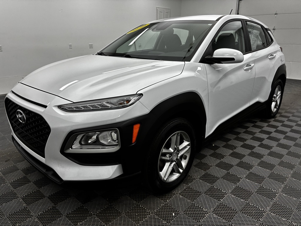 2020 Hyundai Kona SE photo 2