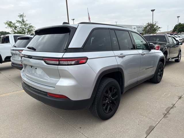 2024 Jeep Grand Cherokee Altitude X photo 4