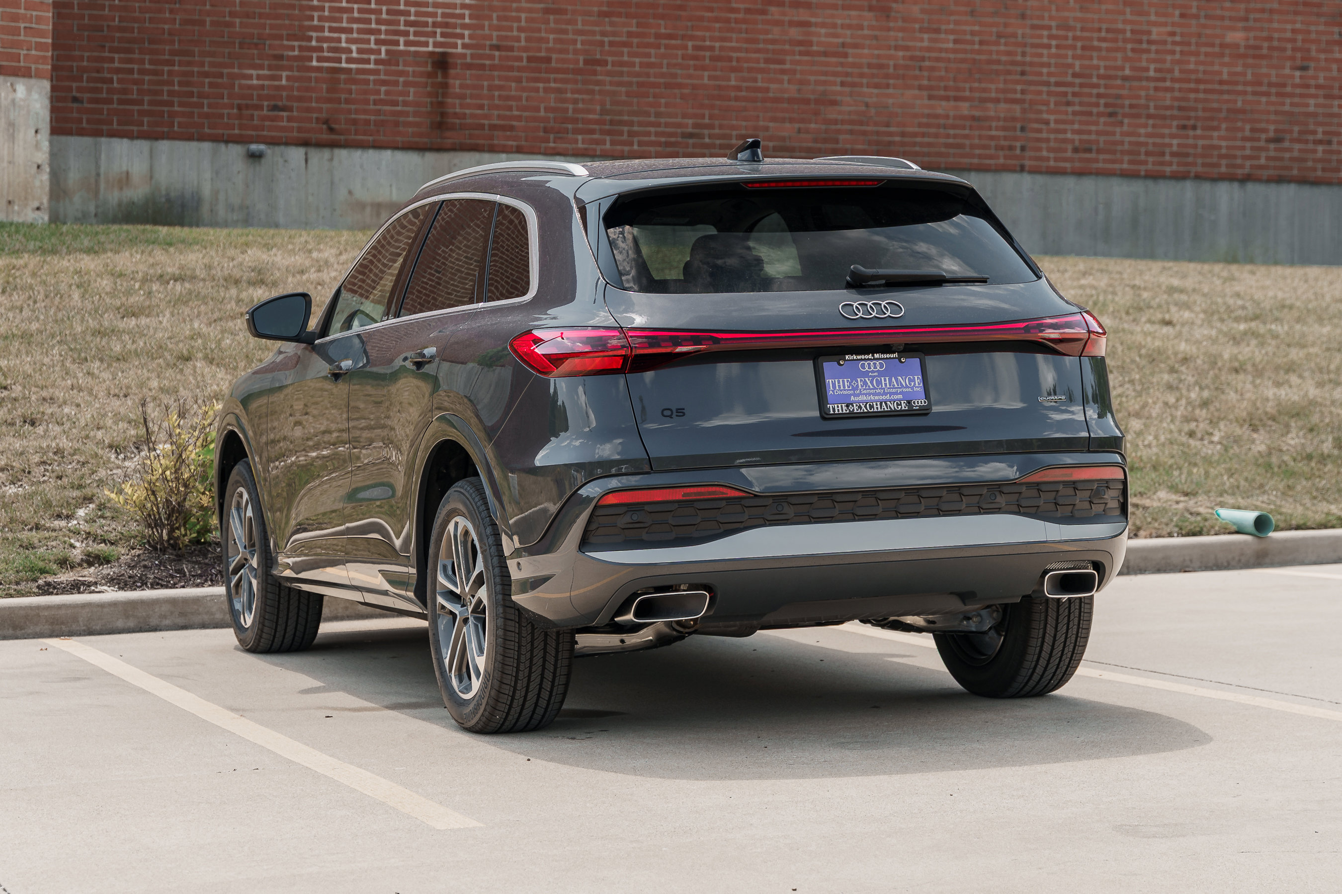 2025 Audi Q5 Premium photo 2