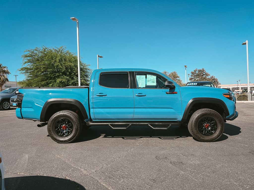 2018 Toyota Tacoma V6 photo 11