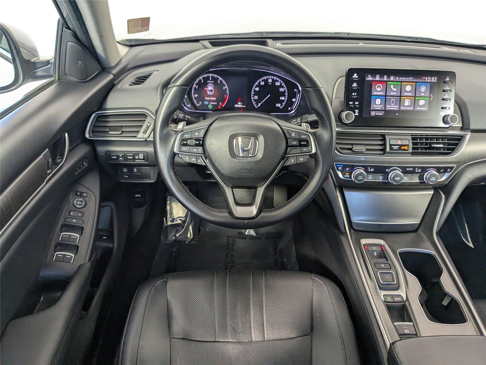 2018 Honda Accord Touring photo 7