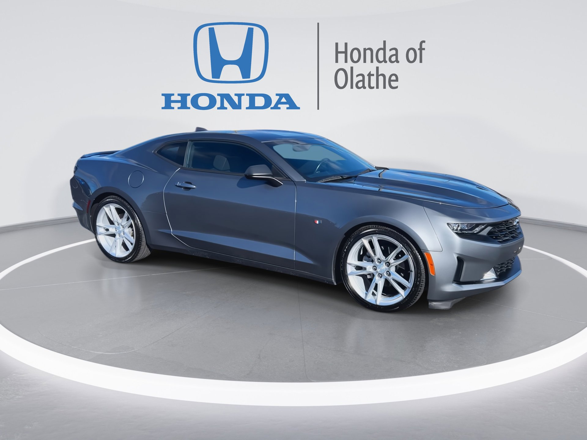 Used 2021 Chevrolet Camaro 1LT with VIN 1G1FB1RS8M0109304 for sale in Kansas City