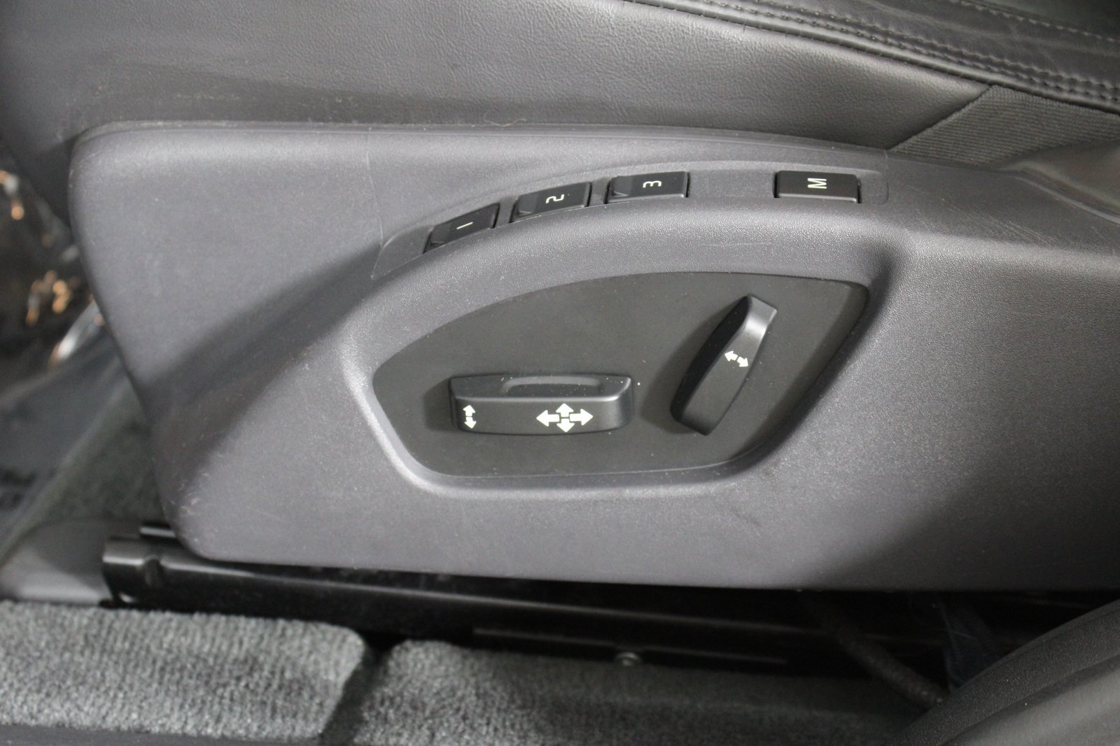 2014 Volvo XC60 T6 photo 9
