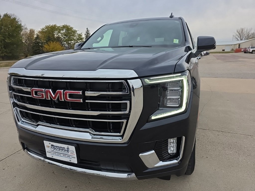 2022 GMC Yukon SLT's photo