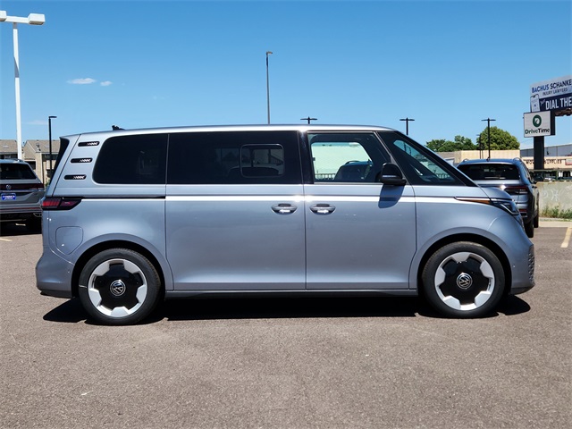 2025 Volkswagen ID. Buzz Pro S photo 2