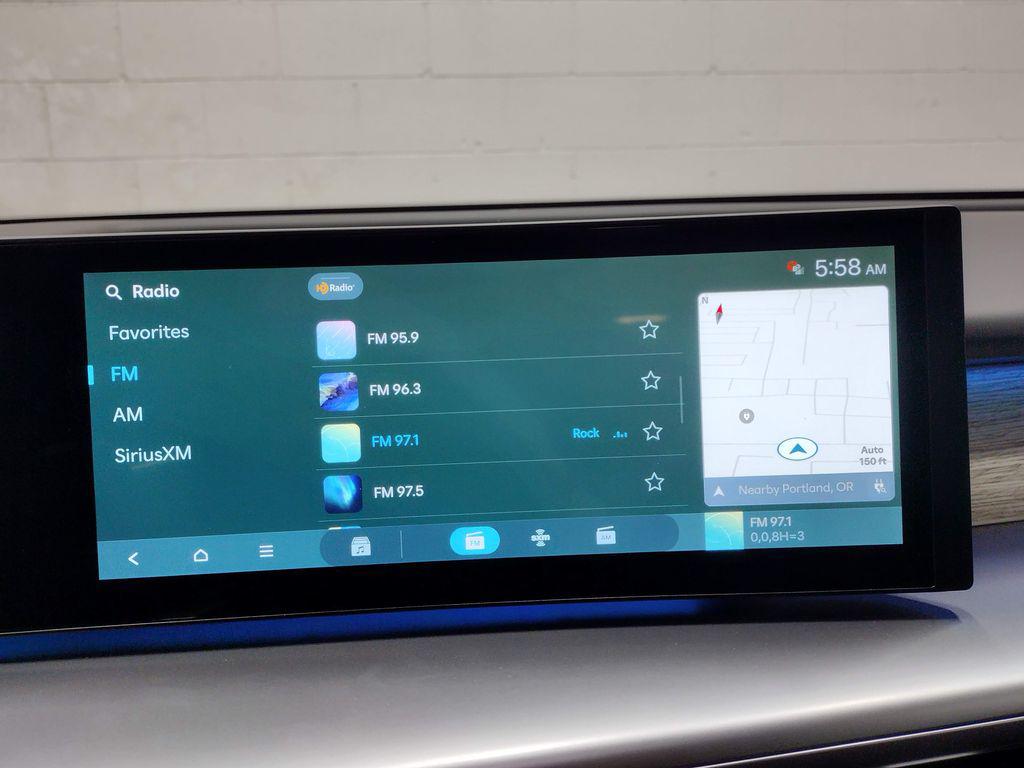 2026 Hyundai Ioniq SEL photo 27