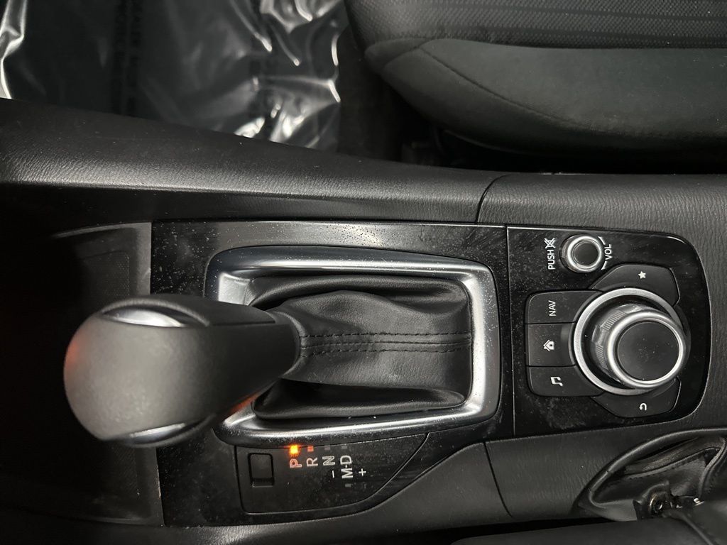 2015 Mazda Mazda3 i Sport photo 13