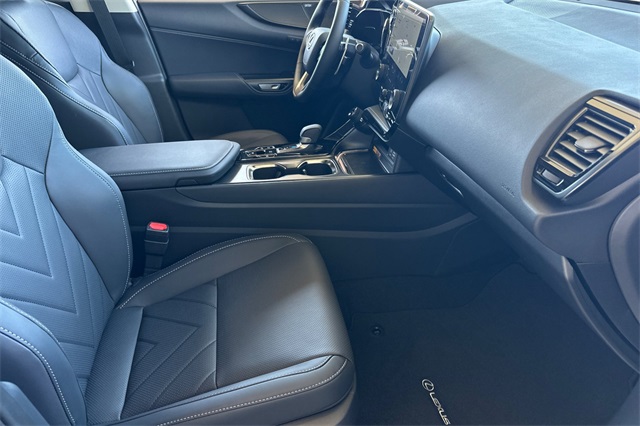 2026 Lexus NX 350h Luxury AWD photo 13
