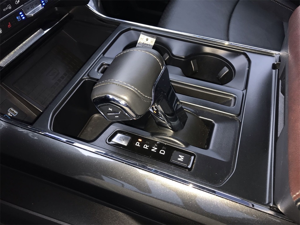 2022 Ford F-150 Lariat photo 20