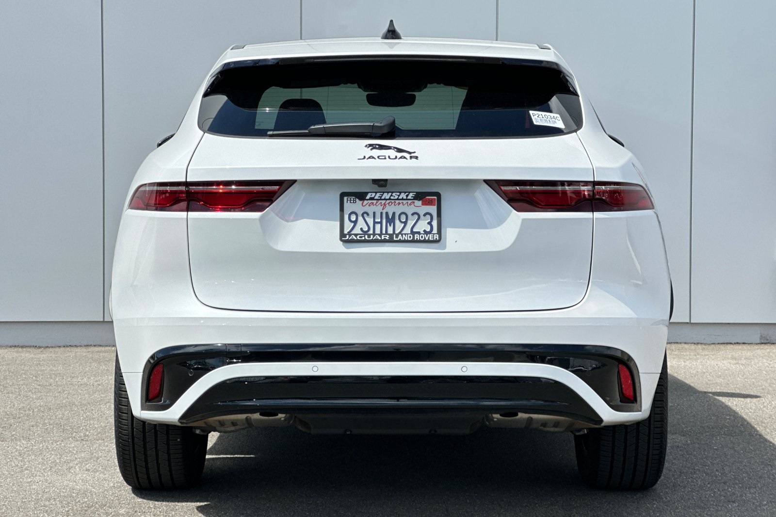 2025 Jaguar F-PACE P250 R-Dynamic S photo 5