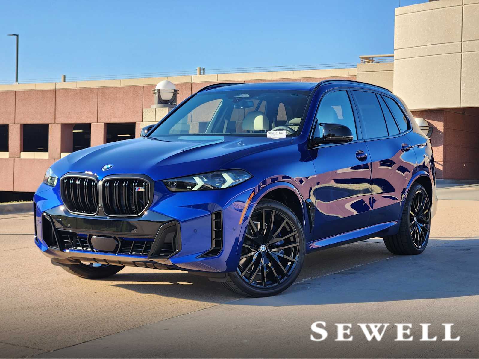 2026 BMW X5 M60i's photo