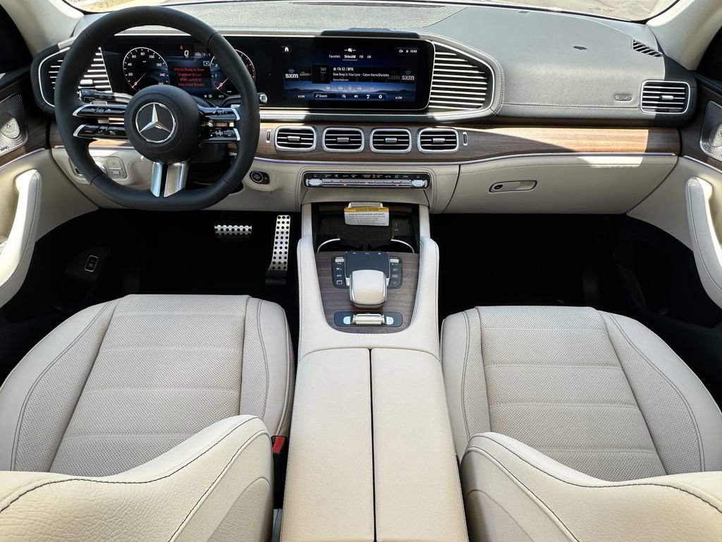 2025 Mercedes Benz GLS 450 4MATIC photo 27