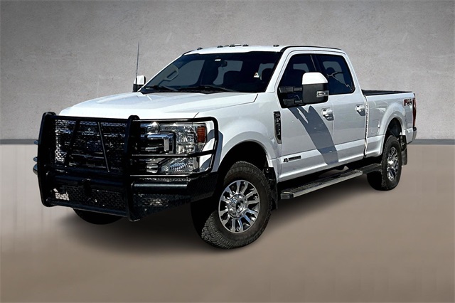 2022 Ford F-350 Super Duty Lariat's photo
