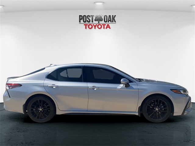 2022 Toyota Camry XSE photo 8