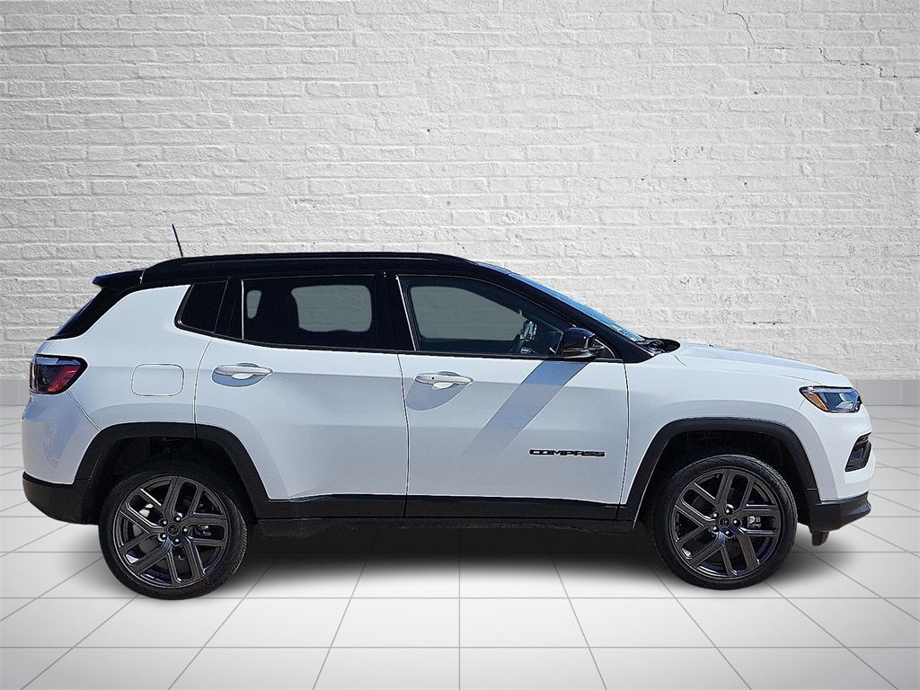 2025 Jeep Compass Limited photo 4