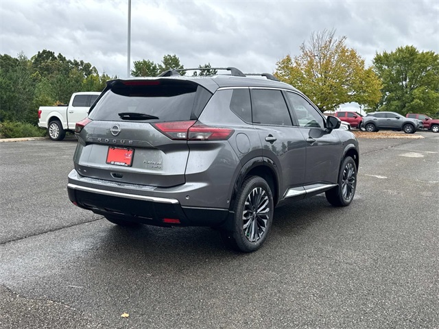 2026 Nissan Rogue Platinum photo 3