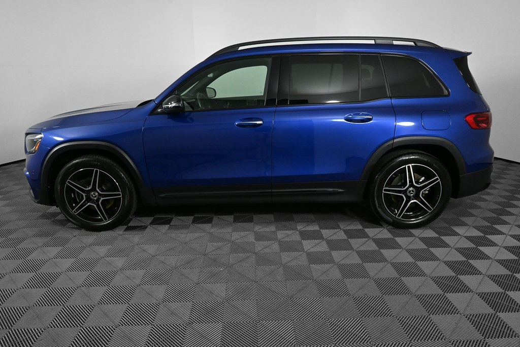 2024 Mercedes Benz GLB 250 4MATIC photo 3