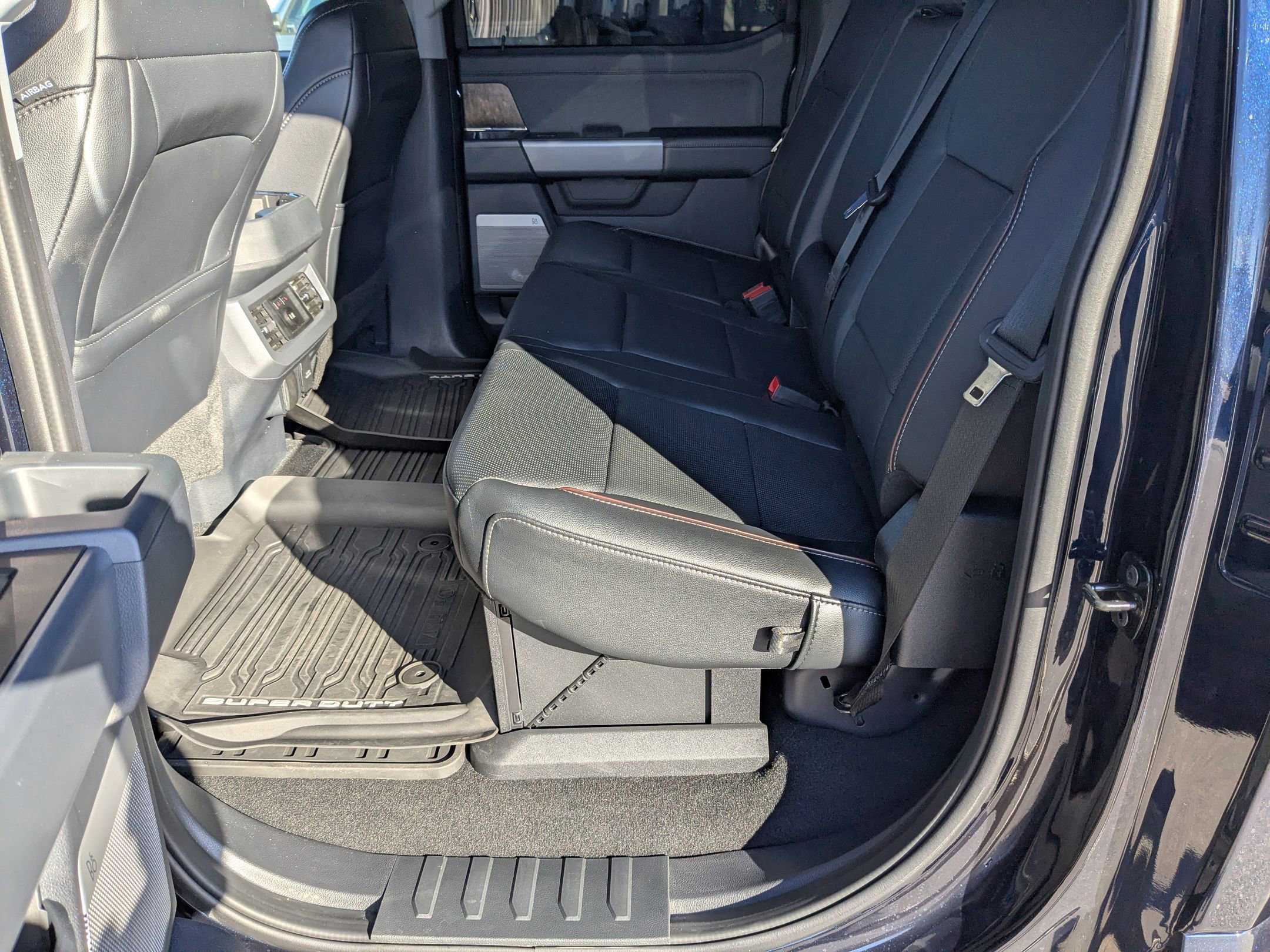 2024 Ford F-350 Lariat photo 30