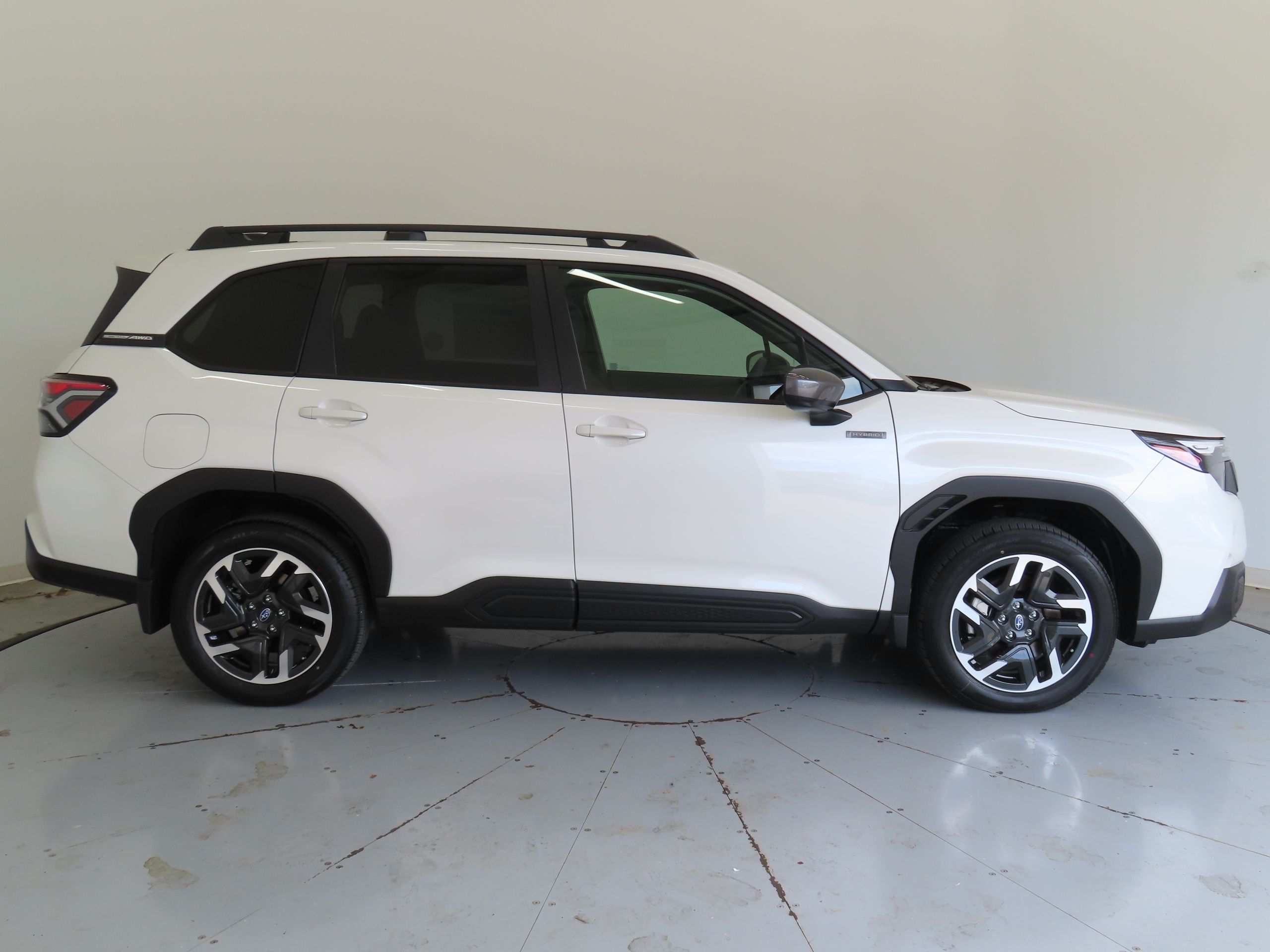 2025 Subaru Forester Premium photo 2