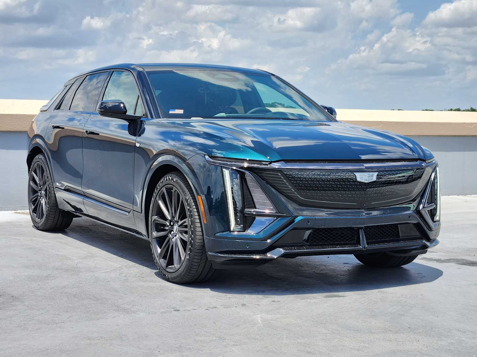 2026 Cadillac Lyriq photo 2