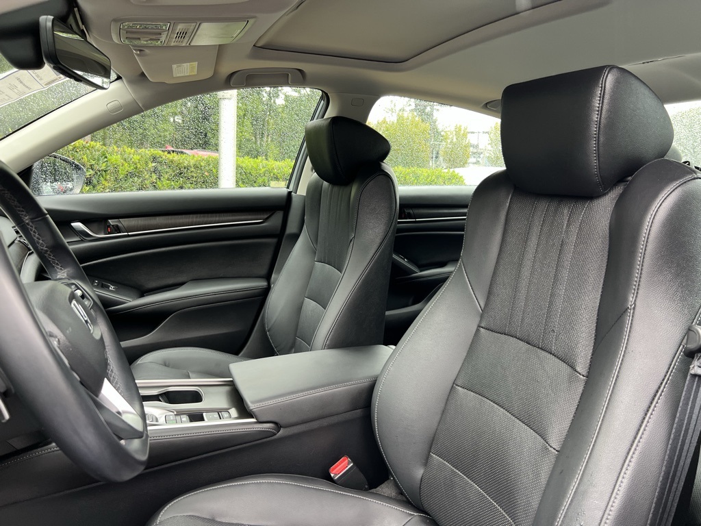 2019 Honda Accord Hybrid EX-L photo 11