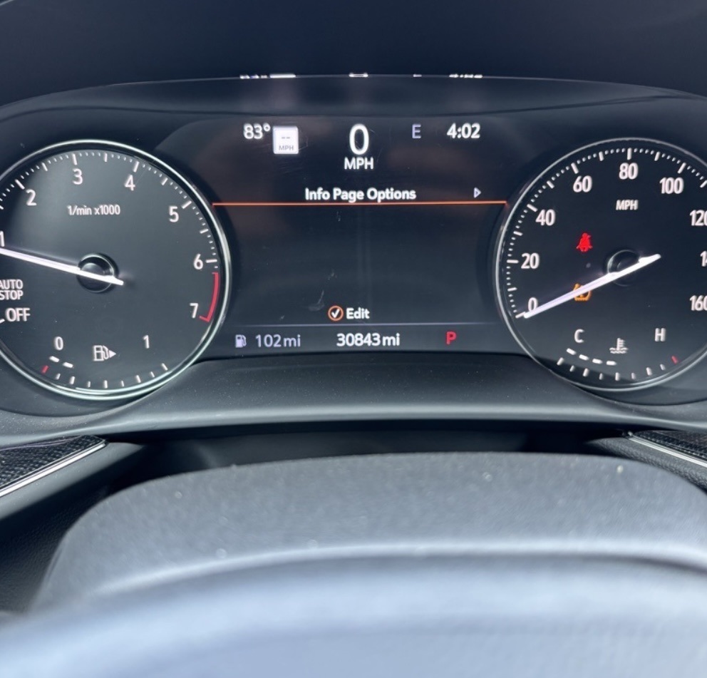 2022 Buick Envision Essence photo 6
