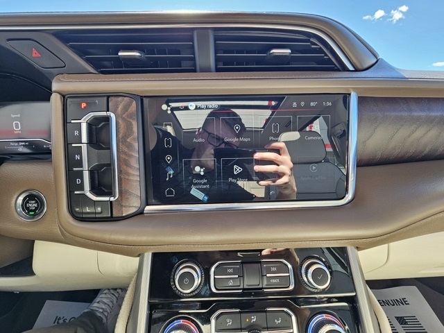 2023 Gmc Yukon XL Denali photo 12