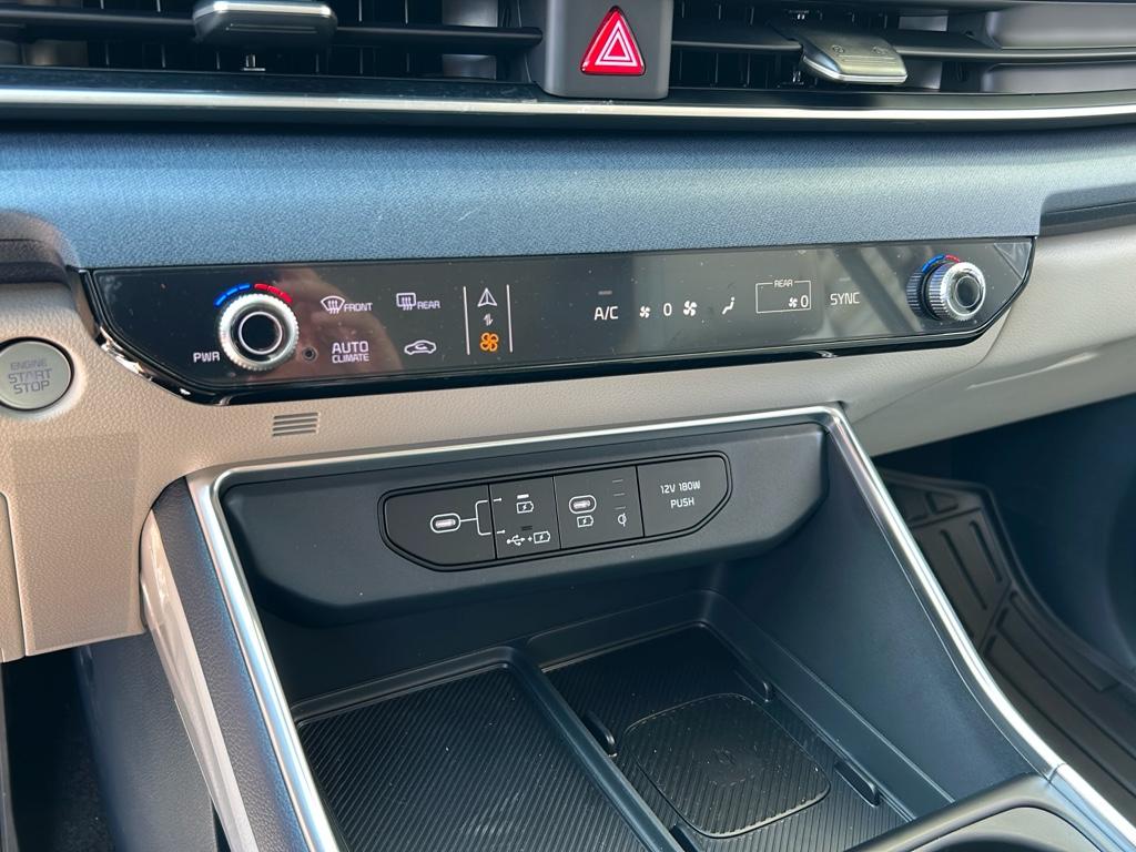 2026 Kia Carnival EX photo 21
