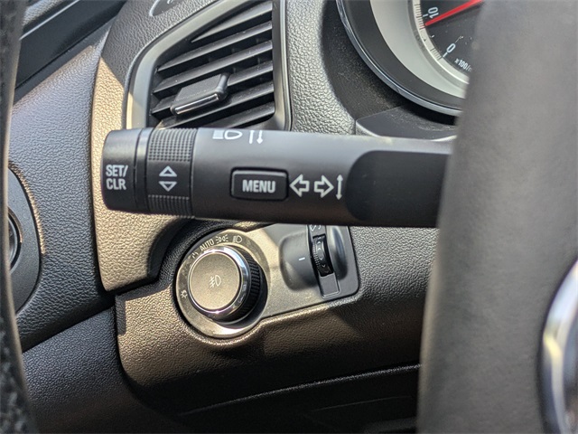 2012 Buick Regal Premium I photo 28