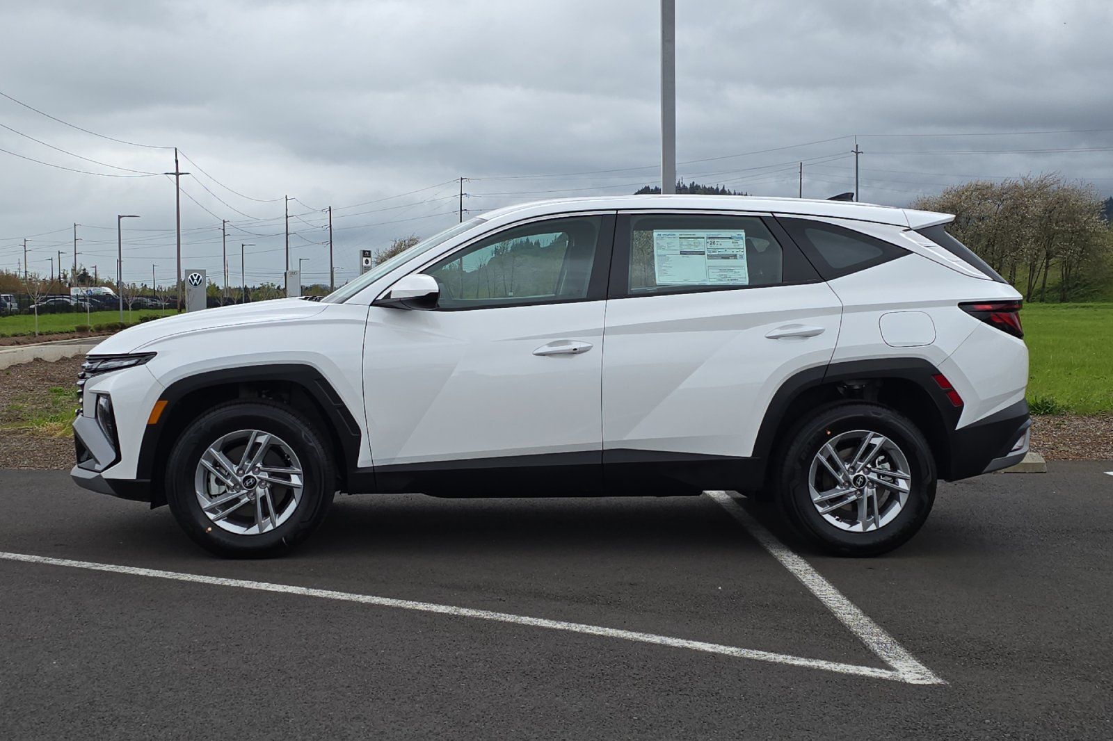2025 Hyundai Tucson SE photo 6