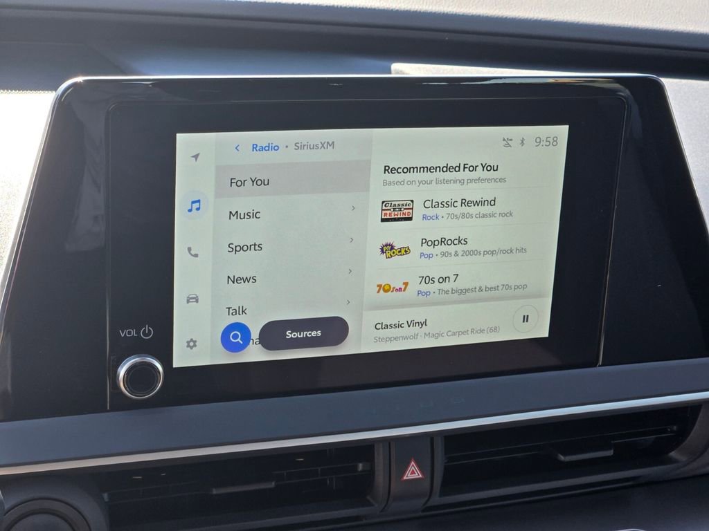 2024 Toyota Prius LE photo 18