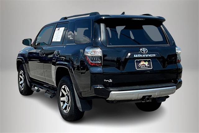 2022 Toyota 4Runner TRD Off-Road Premium photo 3