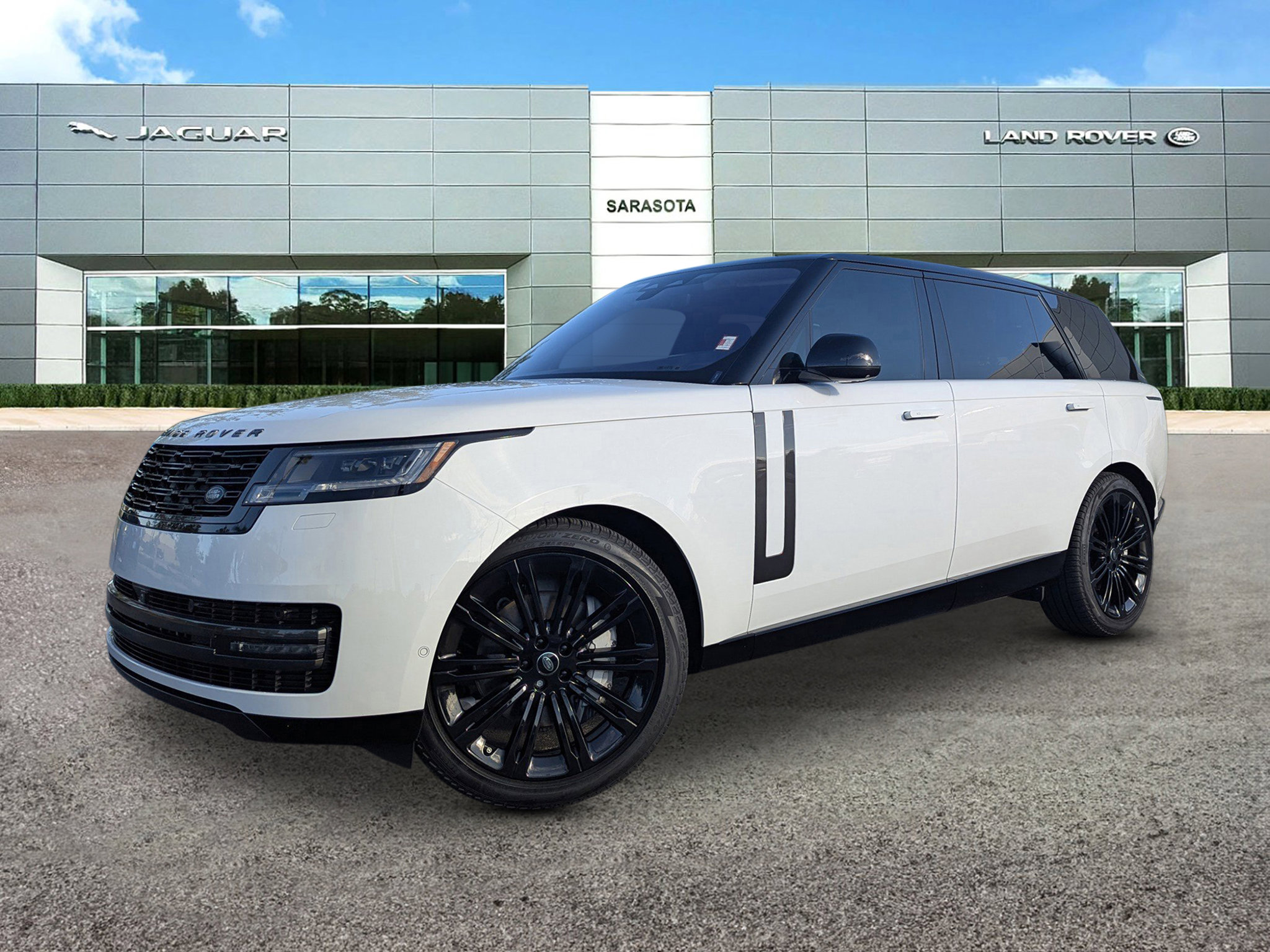 2023 Land Rover Range Rover SE