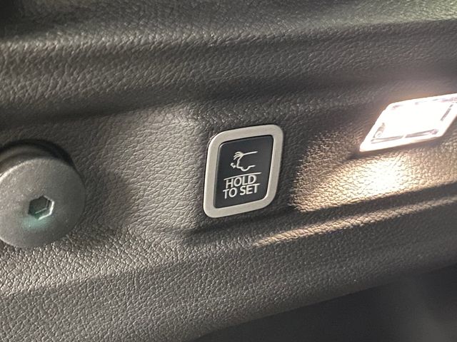 2025 Jeep Grand Cherokee Altitude photo 14