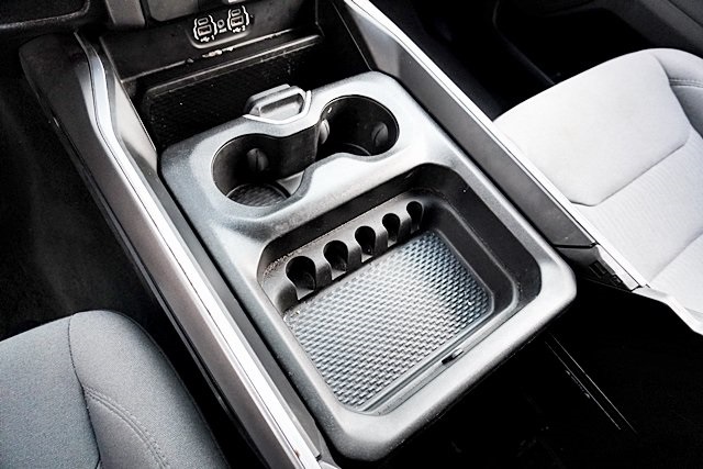 Used 2022 White Ram Big Horn/Lone Star image 28