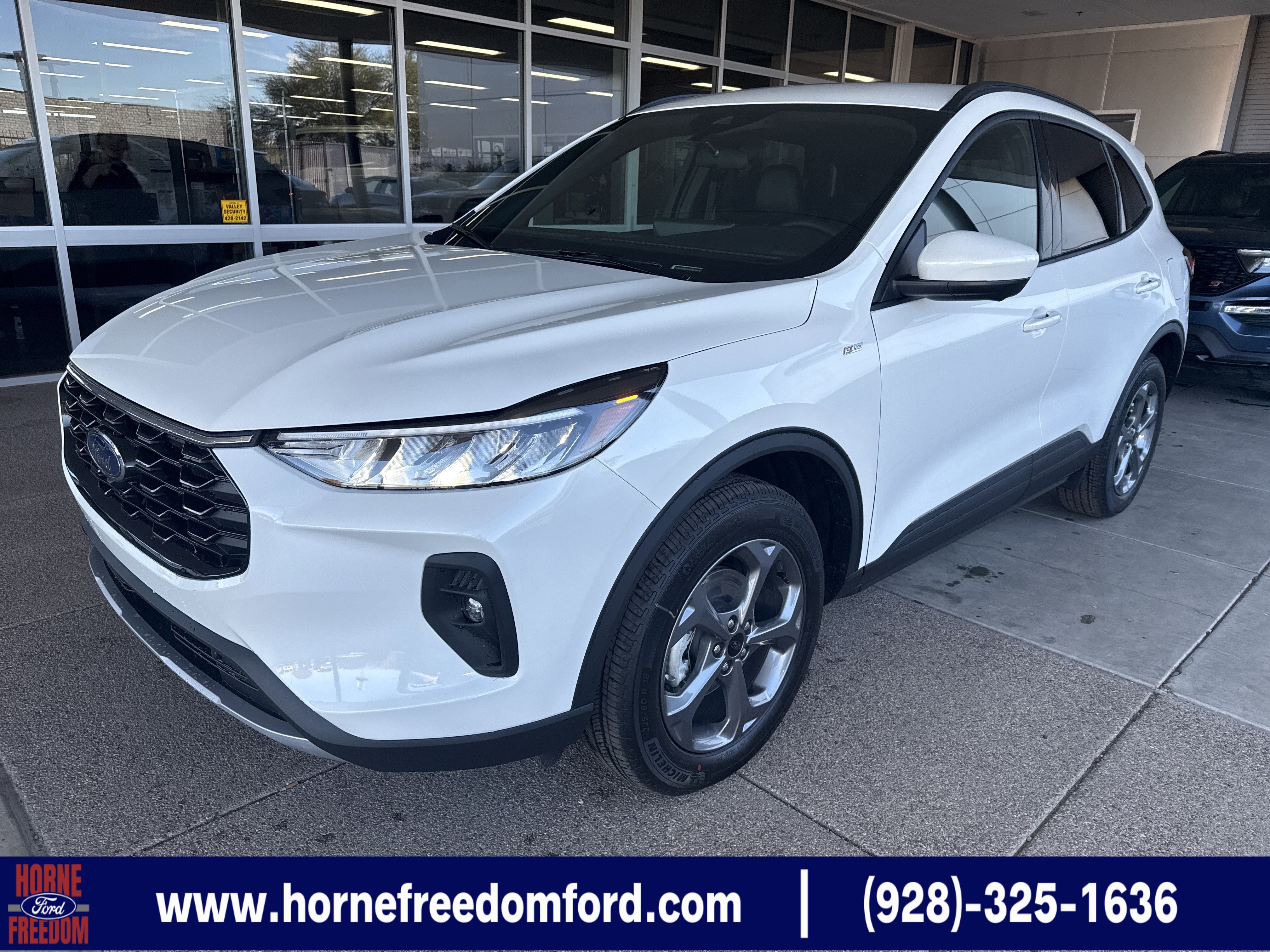 2026 Ford Escape ST-Line Select's photo