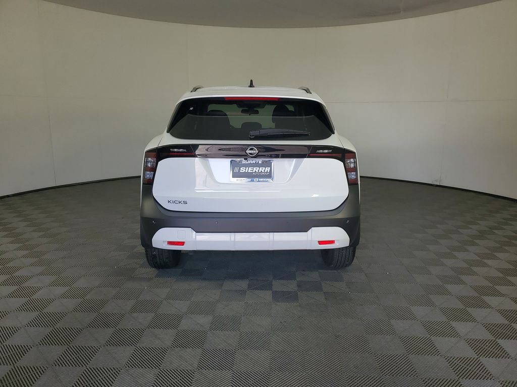 2026 Nissan Kicks SV photo 2