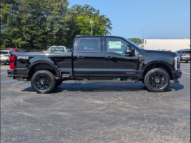 2025 Ford F-250 Lariat photo 3