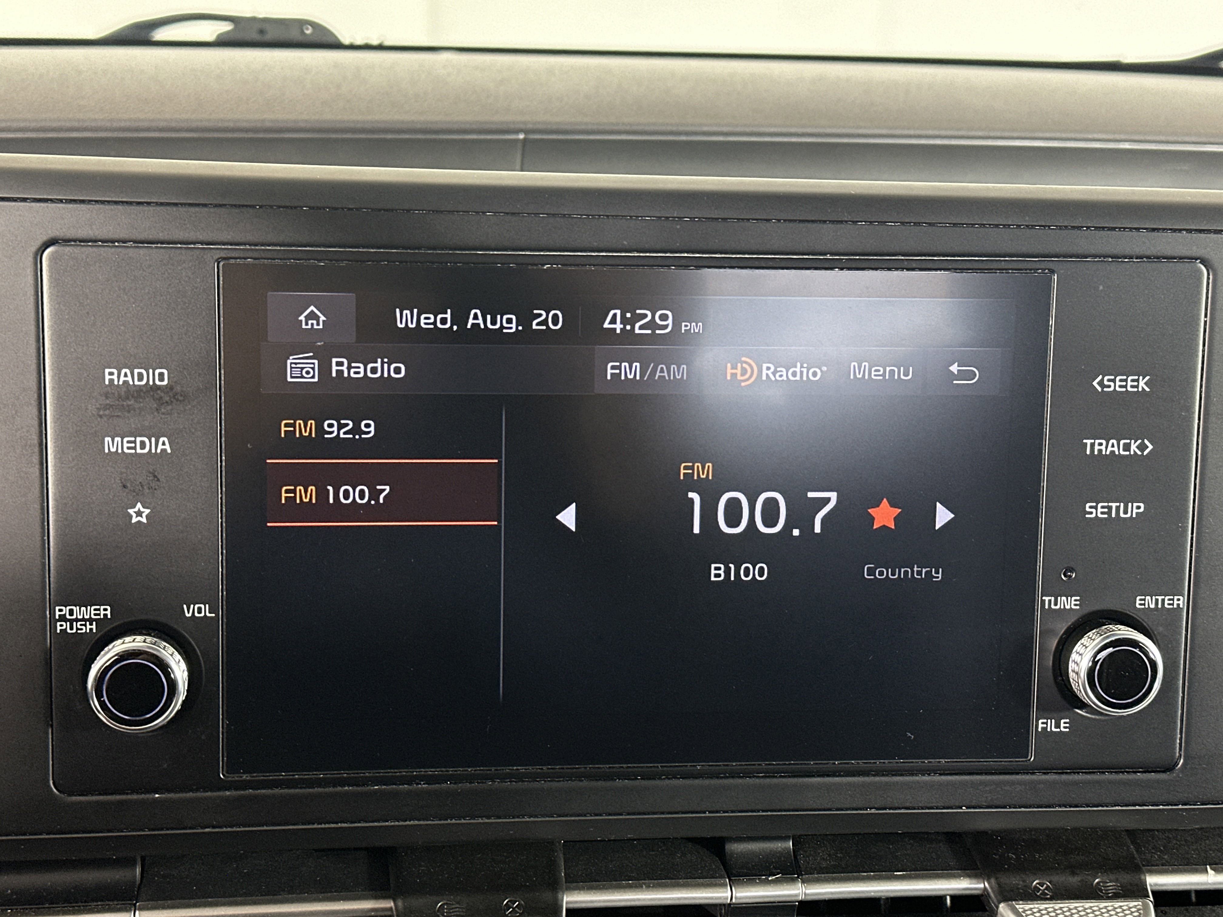2023 Kia Carnival LX photo 5