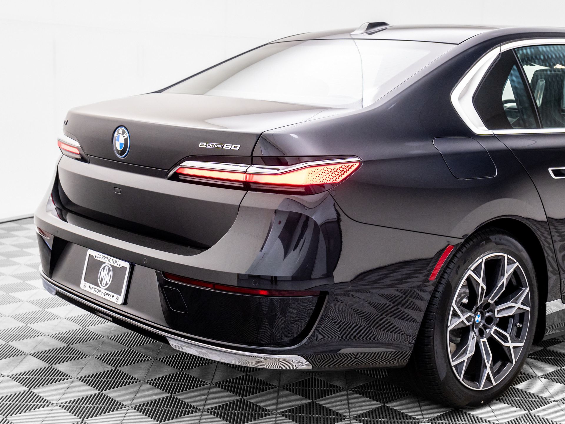 New 2025 Black Sapphire Metallic BMW eDrive50 image 33