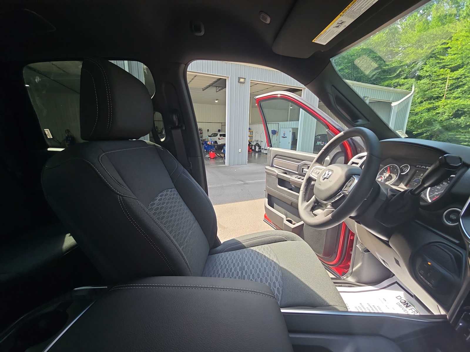 2025 Ram 2500 Big Horn photo 11
