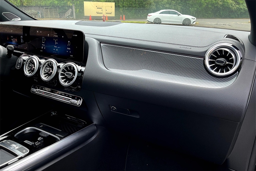 2024 Mercedes Benz GLA 35 AMG 4MATIC photo 16