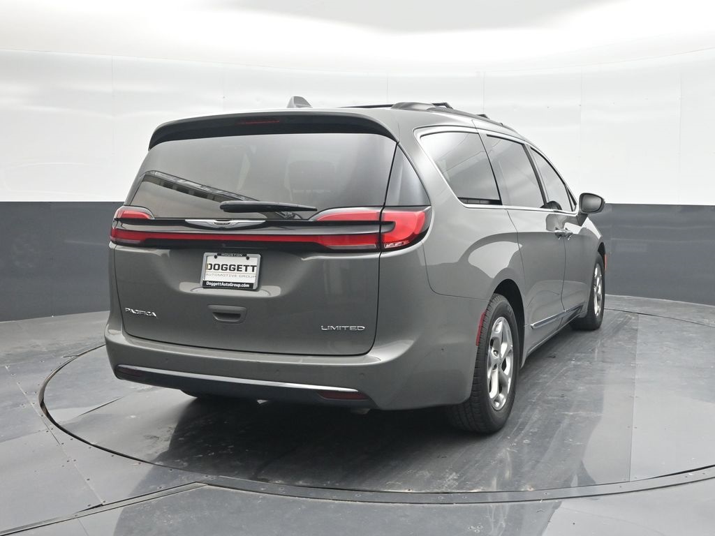 2022 Chrysler Pacifica Limited photo 22