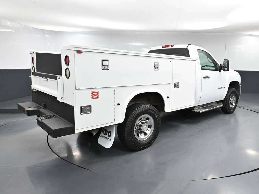 2008 Chevrolet Silverado 3500HD LT1 Work Truck photo 4