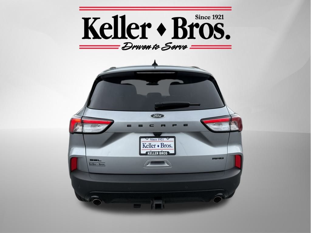 2022 Ford Escape SEL photo 6