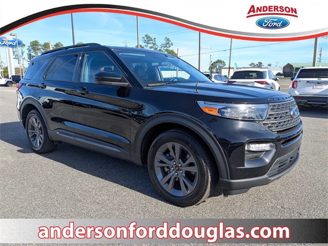 2023 Ford Explorer XLT's photo