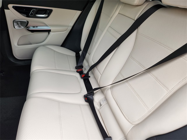 2025 Mercedes Benz GLC 350e 4MATIC photo 11