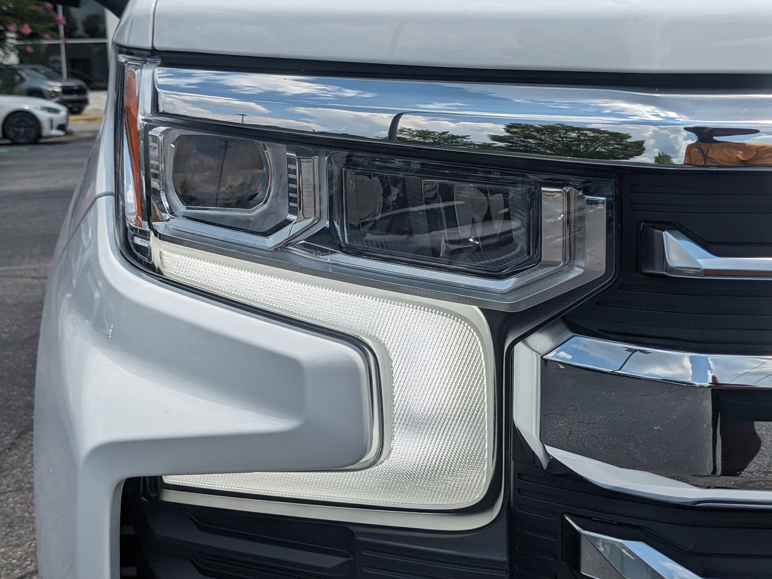 2025 Chevrolet Silverado 1500 LTZ photo 10